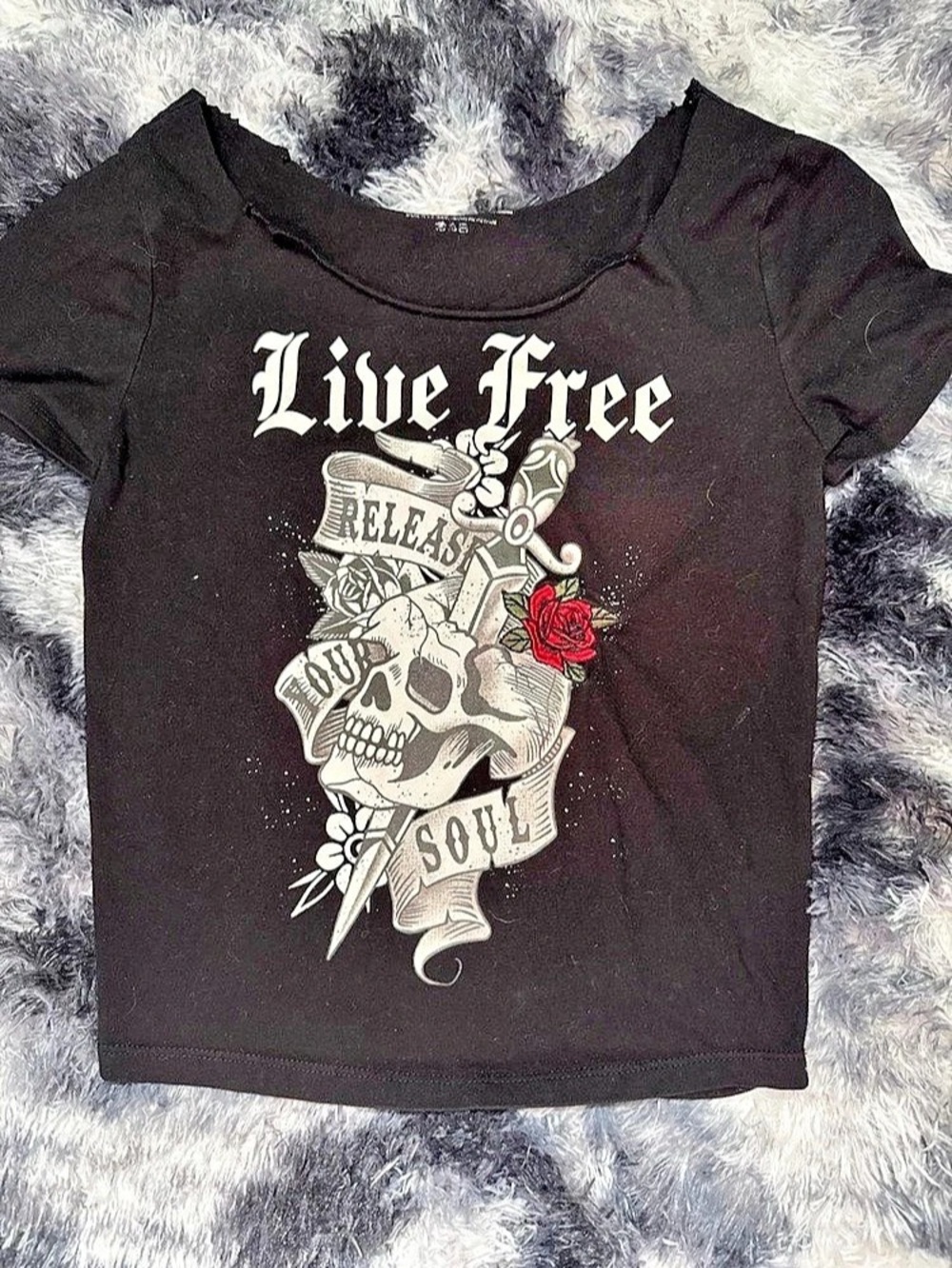 Graphic Short Sleeve Tee in Black